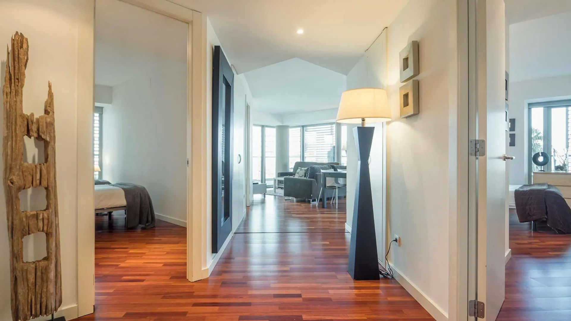 Rent Top Apartments Beach-Diagonal Mar Barcelona 0*,  España